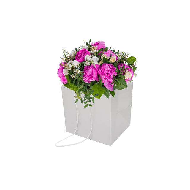 Pungă hârtie ALBĂ pentru flori cu mânere din șnur textil 16 x 17(H) x 15cm