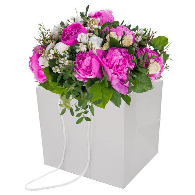 Pungă hârtie ALBĂ pentru flori cu mânere din șnur textil 30 x 25(H) x 27cm