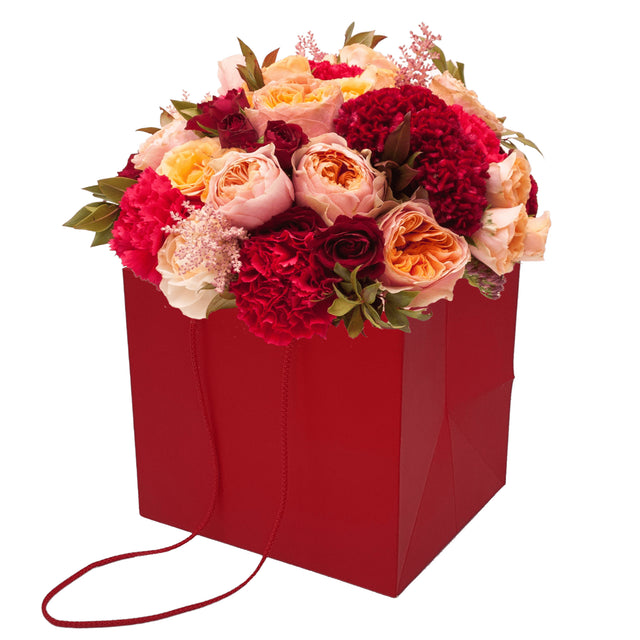 Pungă hârtie ROȘIE pentru flori cu mânere din șnur textil 30 x 25(H) x 27cm