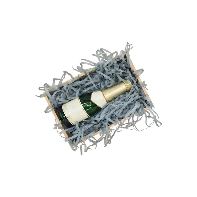 Umplutură din hârtie de mătase gri prezentata într-o cutie cadou natur