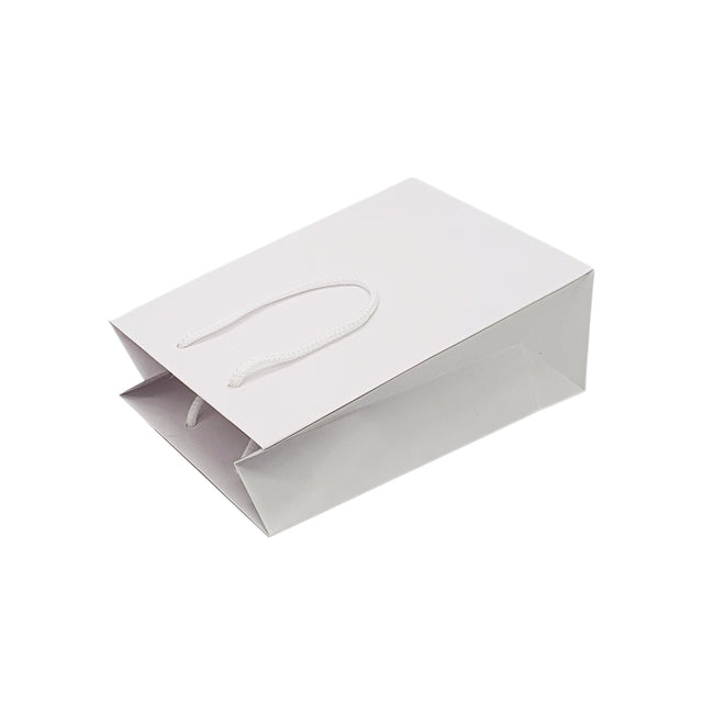 Pungă ALBĂ din hârtie premium cu mânere din șnur textil 24 x 36(H) x 10cm
