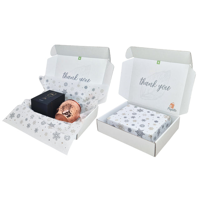 Cutie transport + hartie de matase model Crăciun Snowflakes & Sparkles 28gsm – dimensiune 50x75cm