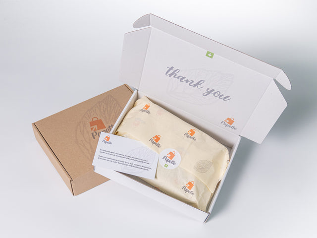 Hârtie de mătase ivory personalizată, aranjată într-o cutie de transport si thank you card, 28g/m² – dimensiune 50x75cm