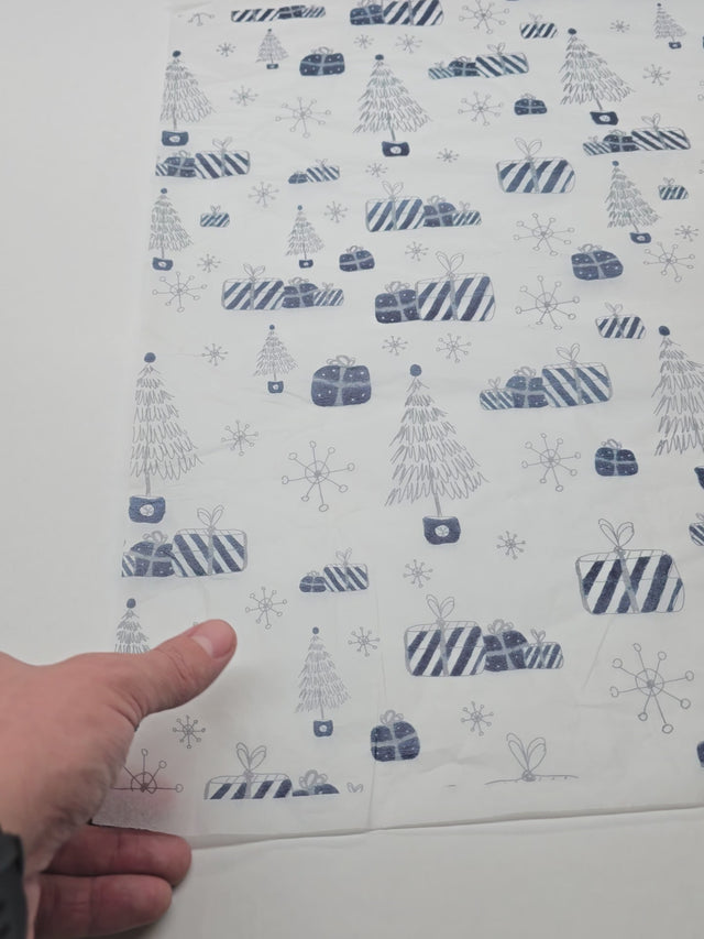 Impachetare Hârtie de mătase model Crăciun Blue Snow Glow, 17 g/m² – dimensiune 50x75cm