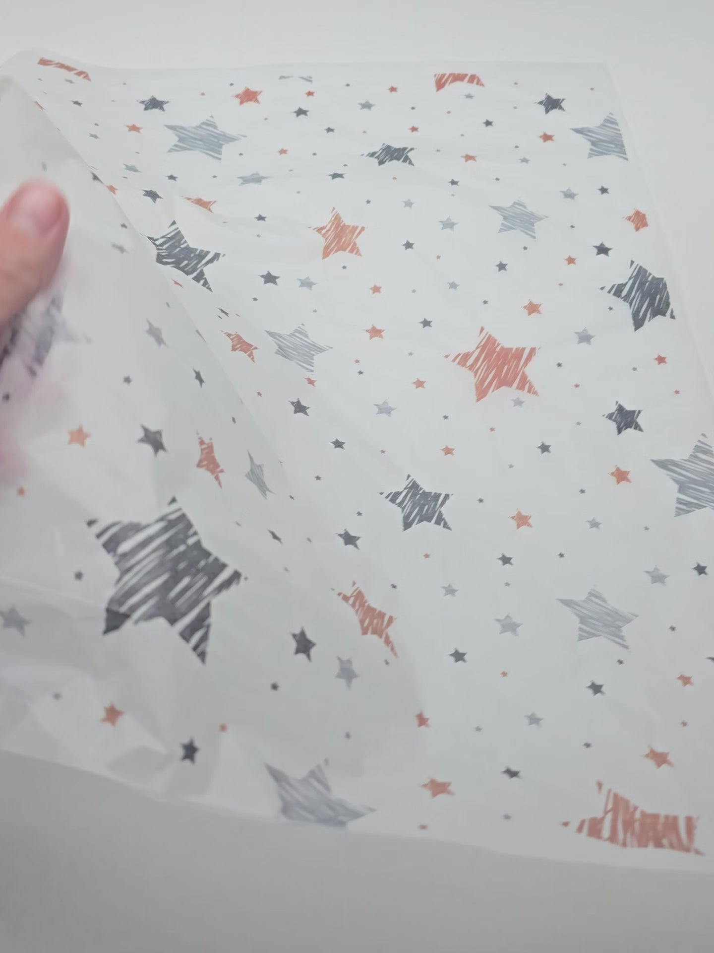 Impachetare Hârtie de mătase model Crăciun Star Doodle Night, 17 g/m² – dimensiune 50x75cm