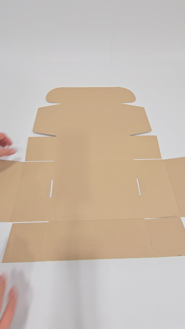 Ansamblare Cutie cu autoformare NATUR Model Craciun Santa’s Gift Lab dimensiune 28 x 20 x 10cm