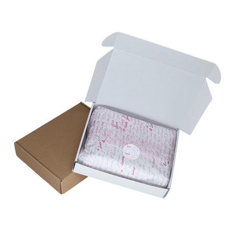 Sticker model Love Notes 2a, ambalat într-o cutie de transport cu hartie de matase floral 17g/m² – dimensiune 50x75cm