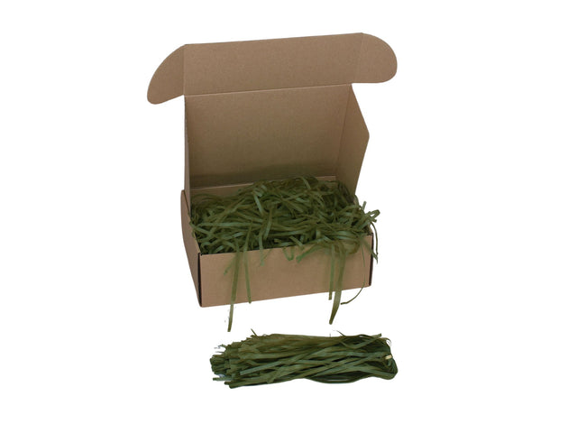 Umplutură din hârtie de mătase oliven expusă într-o cutie cadou natur